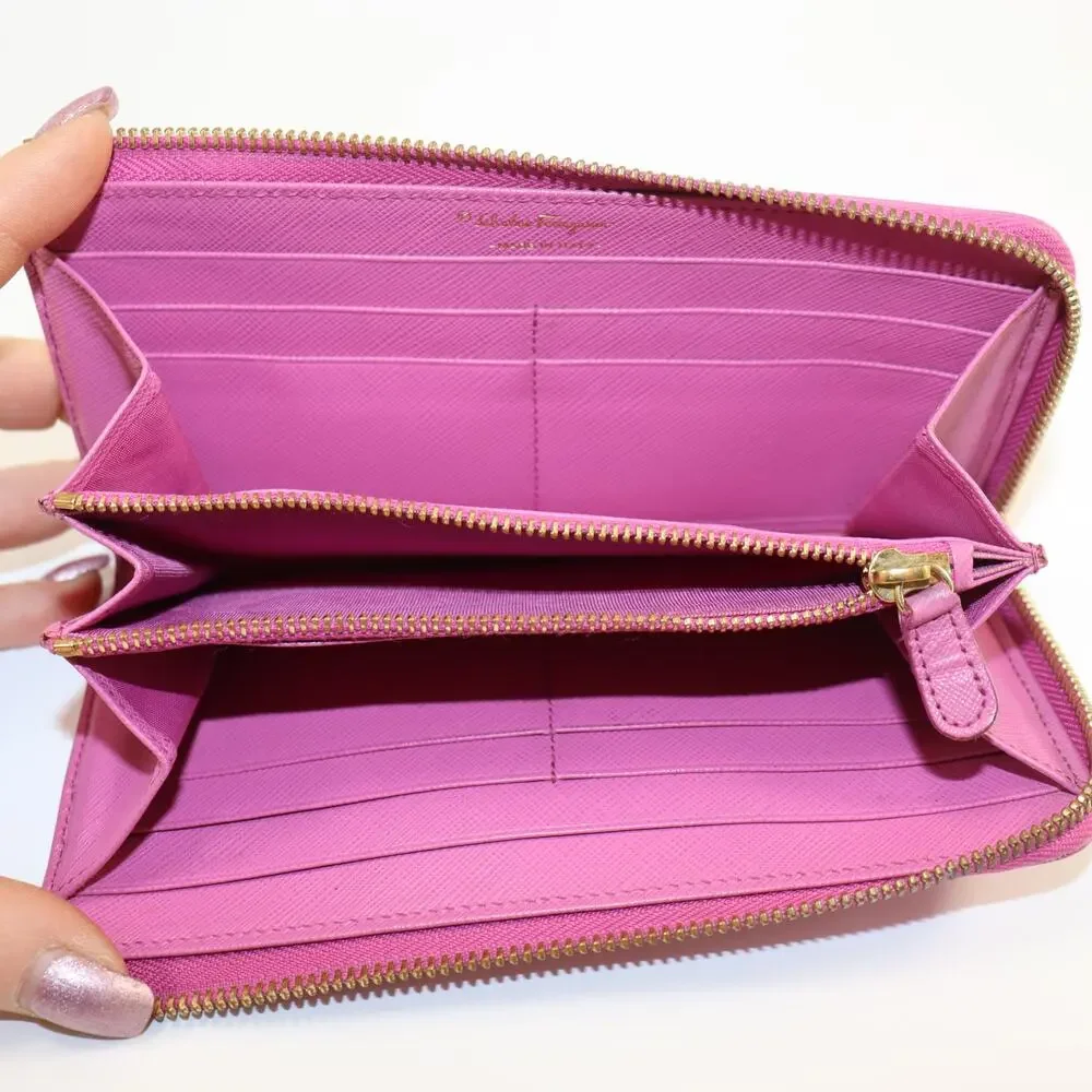 Salvatore Ferragamo Pink Leather Zip Wallet with Bow – Made in‎ Italy